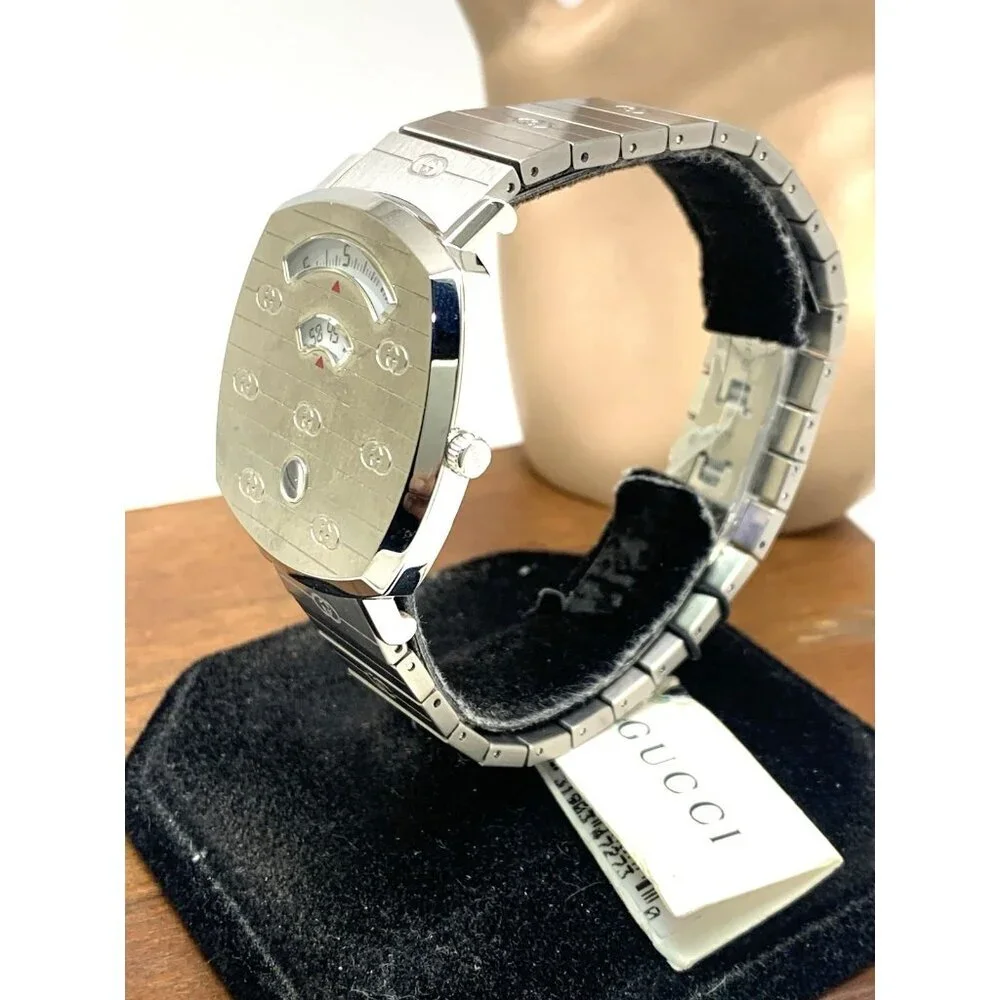 Gucci Unisex Watch YA157410 Swiss Quartz Jump Hour Dial Silver Steel 38mm